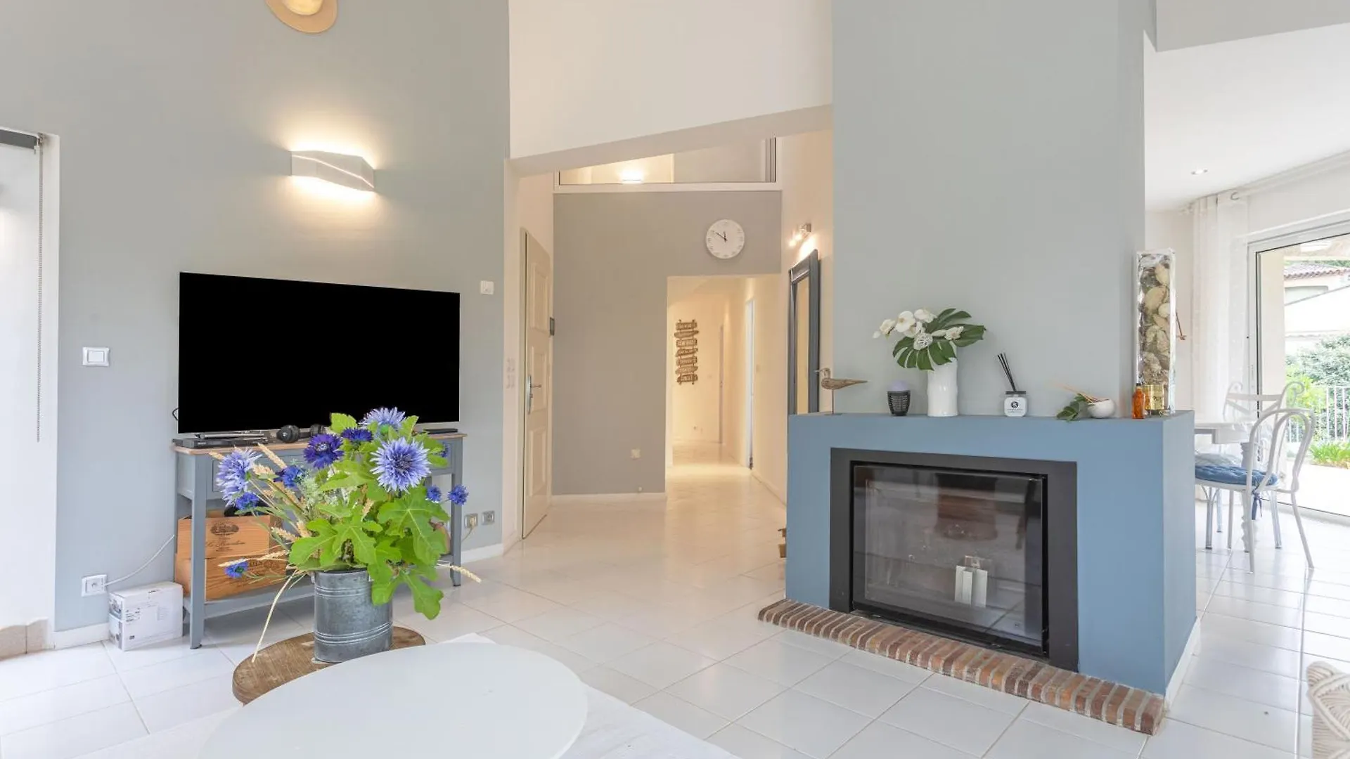 Villa Osher Saint-Raphael  Holiday home Saint-Raphael (Var)