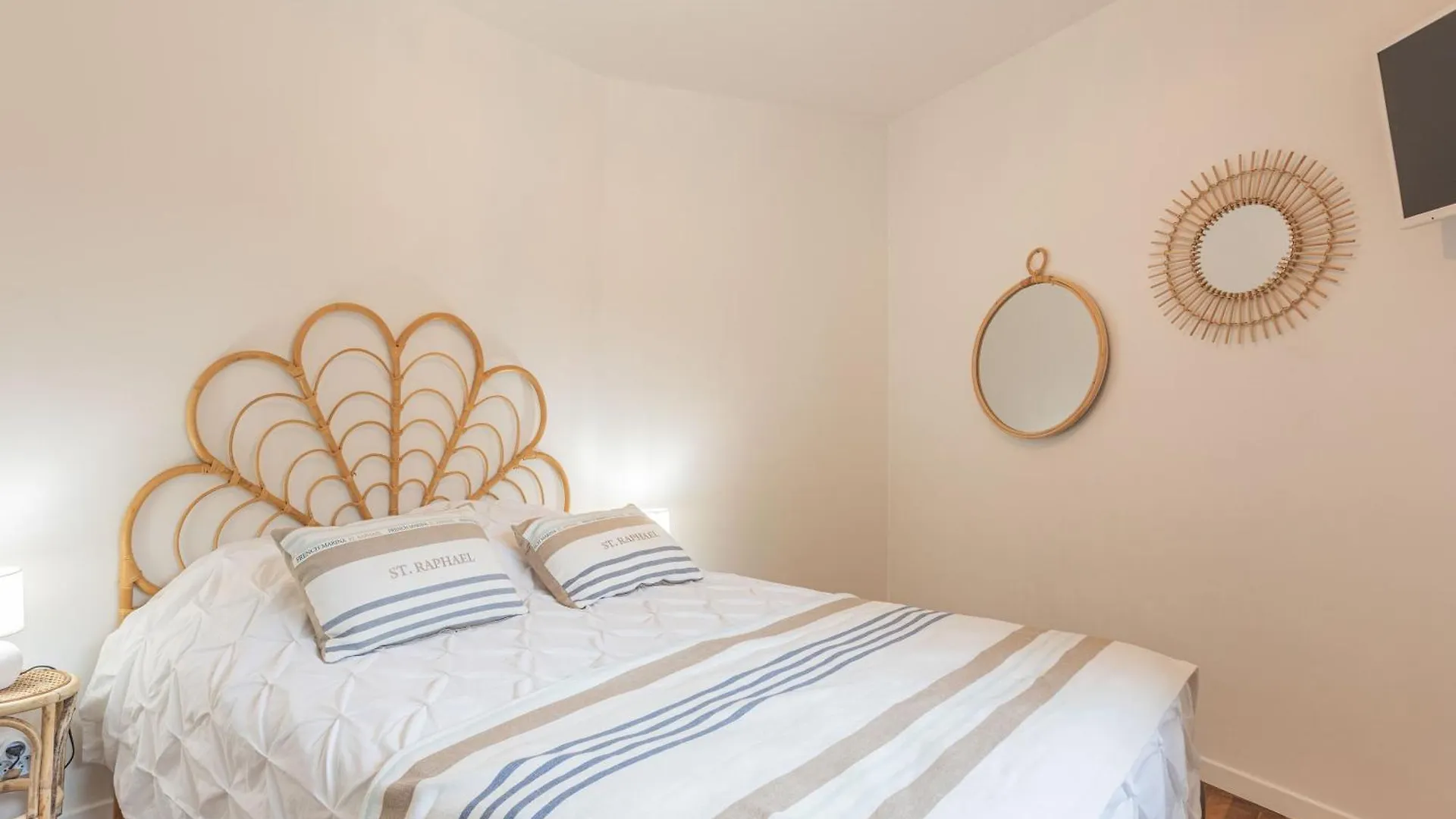 Villa Osher Saint-Raphael  Holiday home Saint-Raphael (Var)