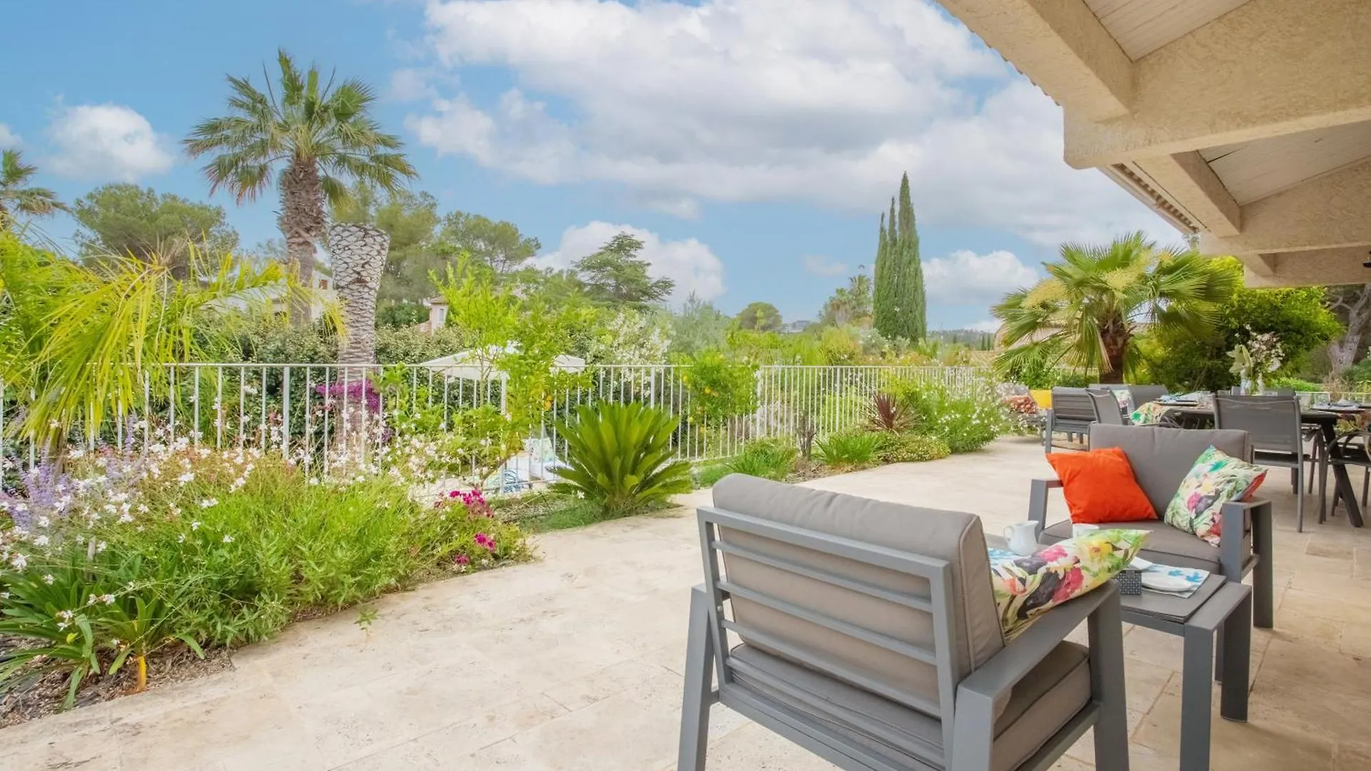Villa Osher Saint-Raphael  Saint-Raphael (Var)